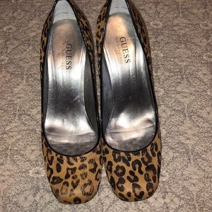GuessLeopard heels